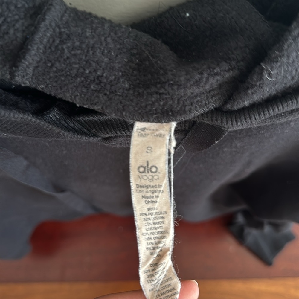 Alo Yoga Hoodie - Picture 3 of 3
